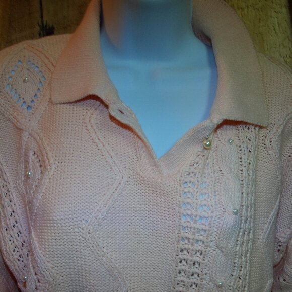 Vintage Pierre Cardin Women's knit pullover sweater - peach size small - Picture 4 of 6